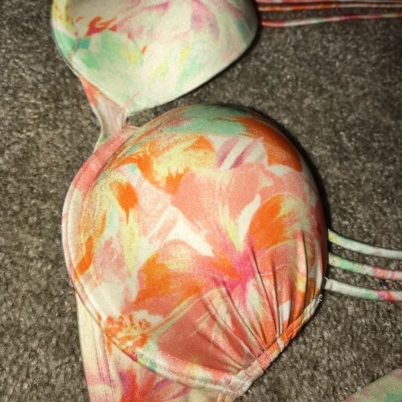 Victoria Secret Bombshell Swimsuit Top / Bottoms - Picture 3 of 7